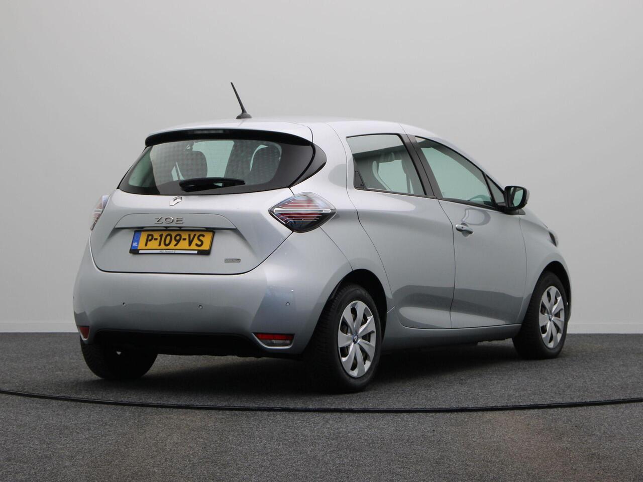 Renault ZOE R135 Zen 52 kWh | Koopaccu l Navigatie l Climate control l Dealer onderhouden |