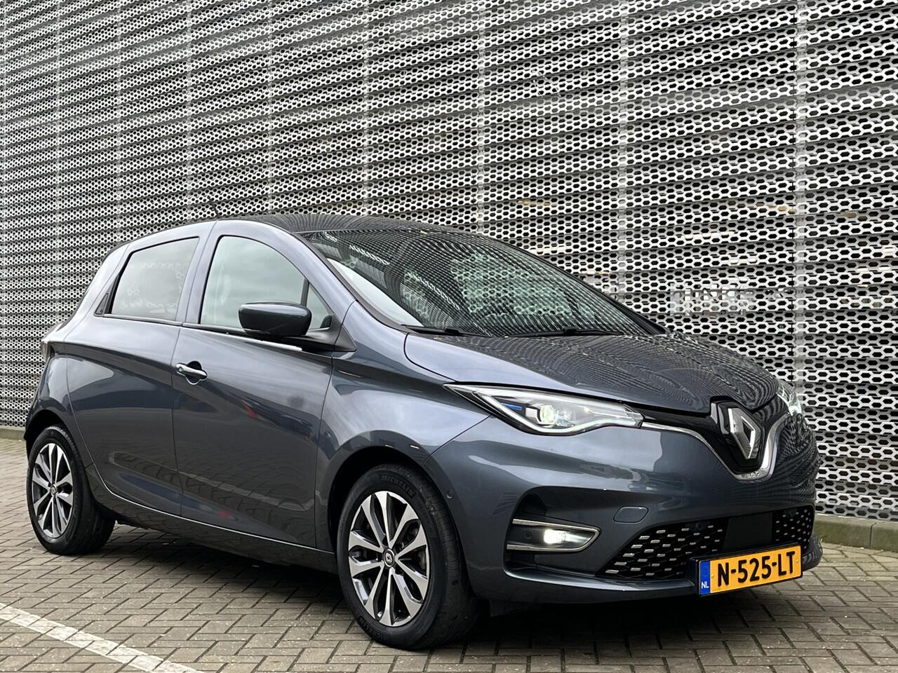 Renault ZOE R135 Intens 52 kWh / Navigatie / Half leer / Climate controle / Camera / Parkeersensoren V+A / Lichtmetaal 16 inch / **