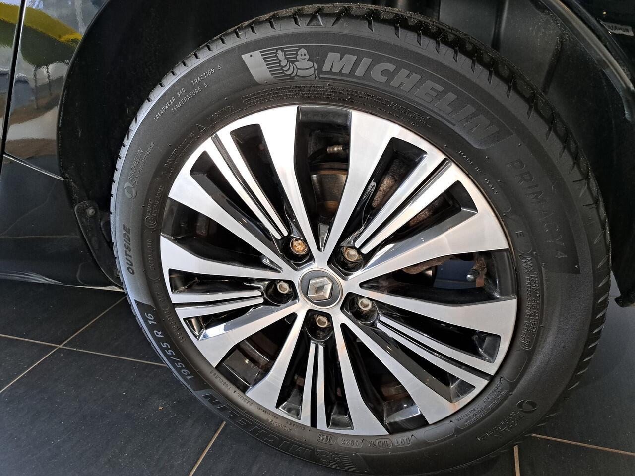 Renault ZOE R135 Iconic 52 kWh | 16| LM velgen | Navigatie | Stoel- en stuurverwarming