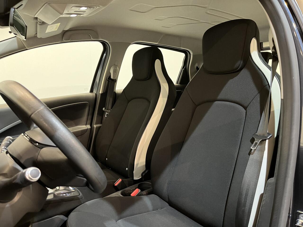 Renault ZOE R110 Life 52 kWh (Incl. Accu) / CarPlay / Airco / Cruise Control / 34.000 KM !! Prijs ex BTW ¤ 11.530,-