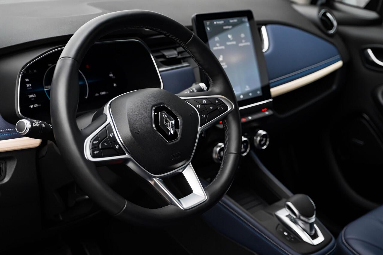 Renault ZOE R 135 PK Serie Limitee Riviera 52 kWh | Koopbatterij | Lederen interieur | Stoel en stuur verwarming | Bose geluid | Camera achter |
