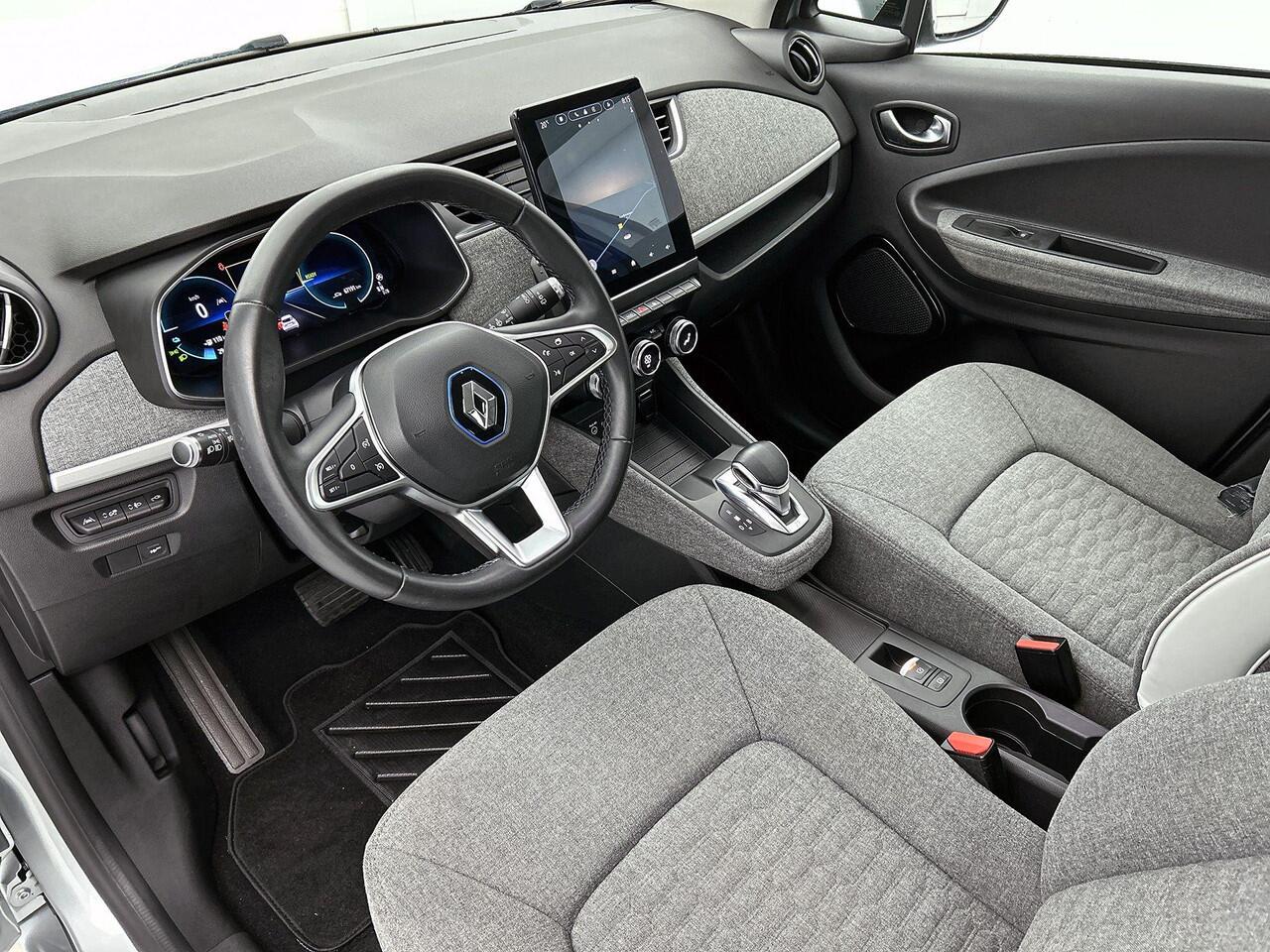 Renault ZOE R135 Intens 135Pk 52 kWh | Inclusief Koopaccu | Navigatie | Warmtepomp | Achteruitrijcamera | Dodenhoekdetectie | Cruise & Climate Controle |