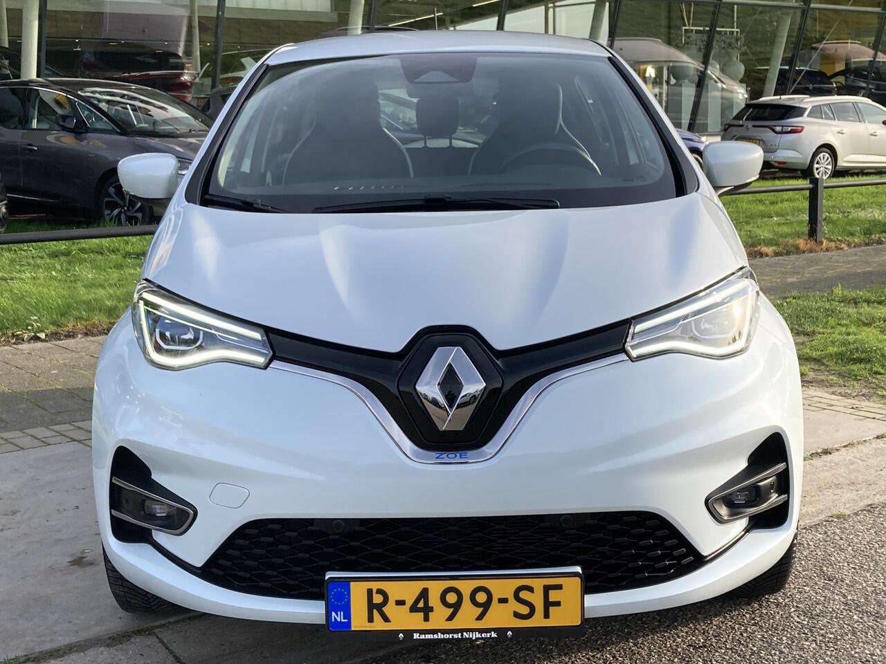 Renault ZOE E-Tech Electric R135 Intens 50 kWh (KoopBatterij) CCS-SNELLADER! / Navi / Camera / Bluetooth / Cruise / Parkeersensoren V A / Lane assist / LM Velgen 16'' /
