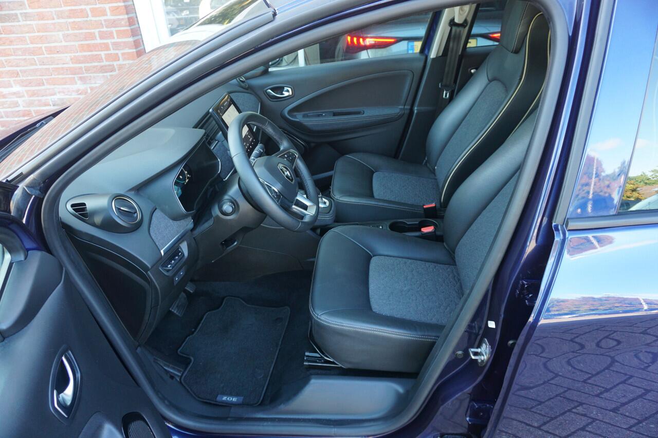 Renault ZOE R135 Iconic 52 kWh (Koopaccu) SOH 97% | Camera | Stoelverw. | Apple Carplay * All in prijs *