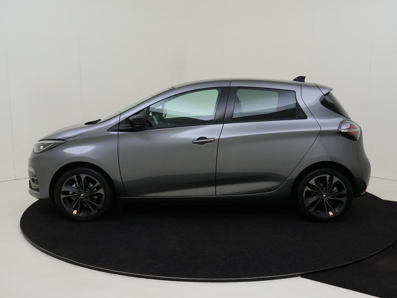 Renault ZOE R135 Iconic 52 kWh inclusief Koopaccu | Navigatie | Lederen bekleding | Android Auto | Apple Carplay | Parkeersensoren | Lichtmatalen Velgen