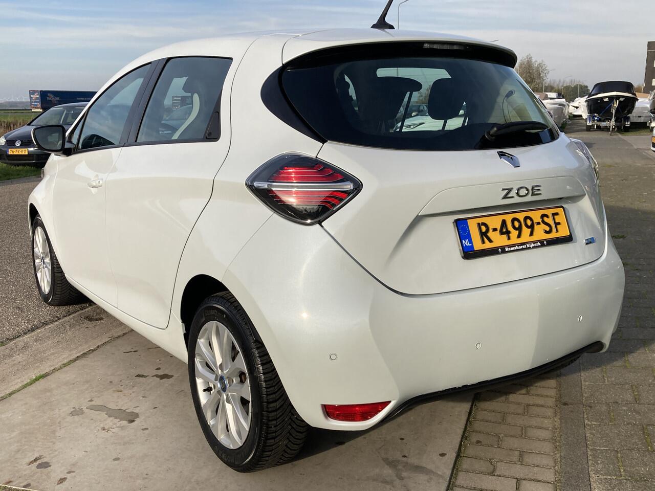 Renault ZOE E-Tech Electric R135 Intens 50 kWh (KoopBatterij) CCS-SNELLADER! / Navi / Camera / Bluetooth / Cruise / Parkeersensoren V A / Lane assist / LM Velgen 16'' /