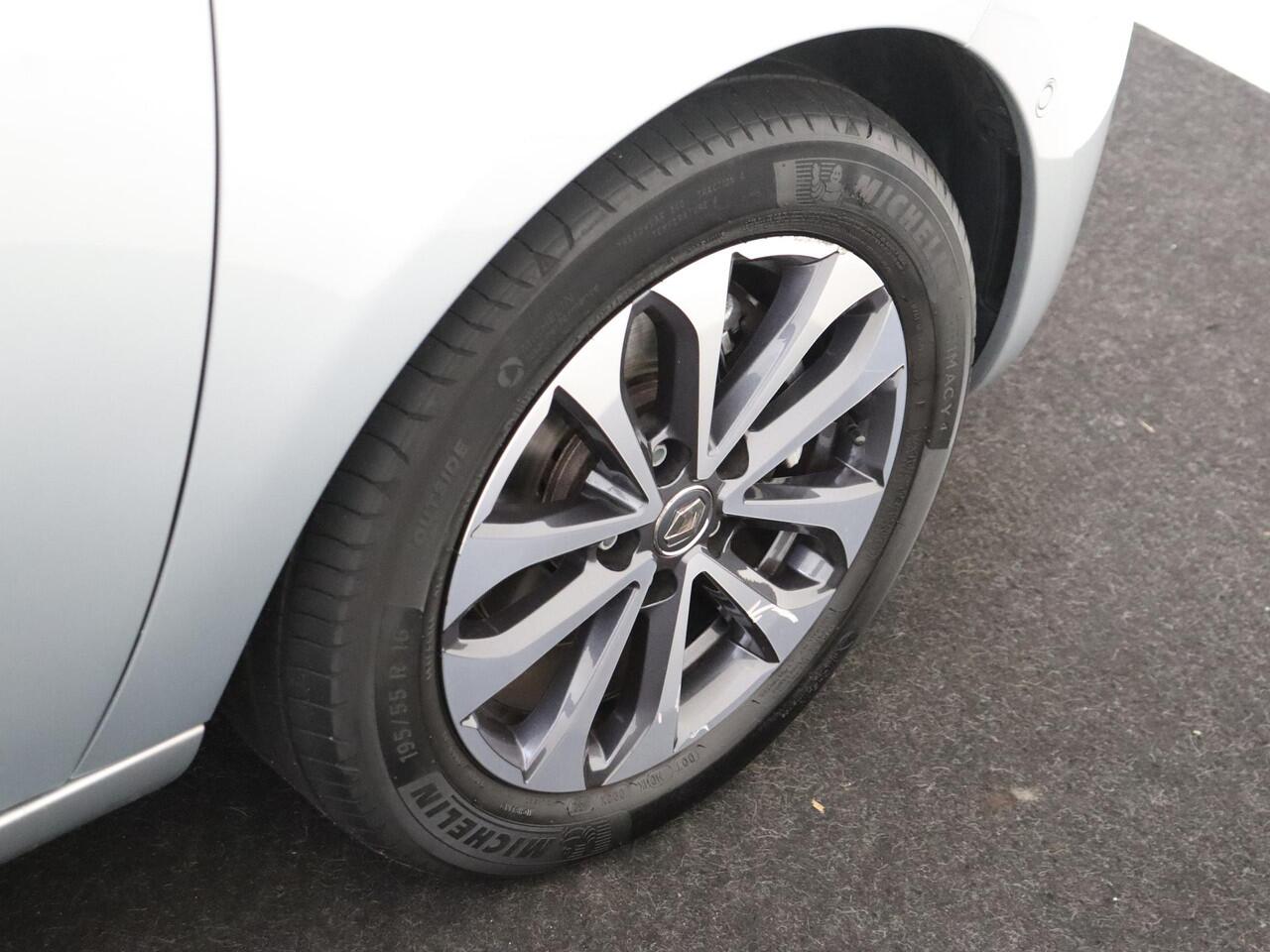 Renault ZOE R135 Intens 52 kWh Koopaccu | Automaat | SOH Waarde 88.5 % | Navigatie | Camera | Parkeersensoren | Climate Control | Cruise Control | Android Auto | Apple Carplay