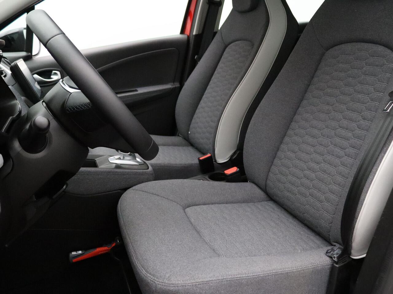 Renault ZOE R135 Evolution 52 kWh KOOPBATTERIJ Climate | Cruise | Navi | Parkeersens. achter