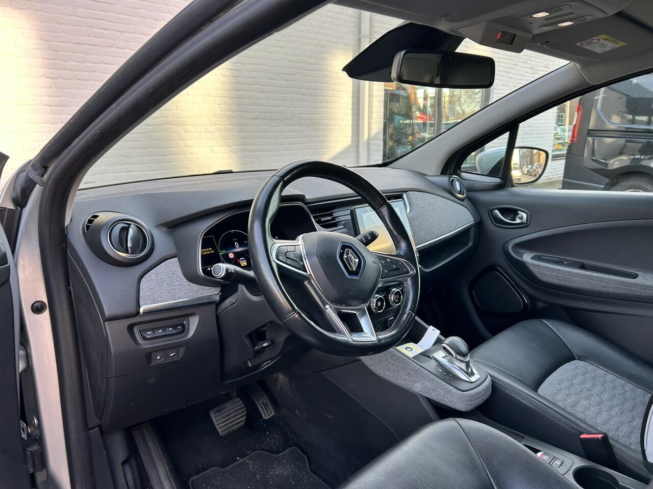 Renault ZOE R135 Intens 52 kWh | SOH 95% | Navigatie | Bluetooth | Parkeersensoren | Cruise Control