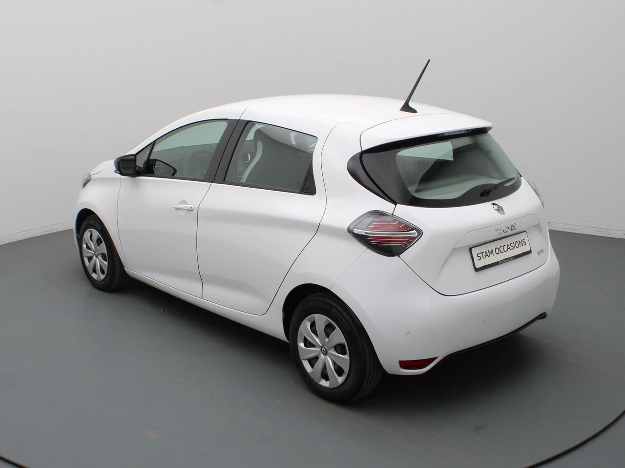 Renault ZOE R110 Life Carshare 52 kWh Automaat Cruise | Climate | Carplay | Navi | Parkeersens. achter