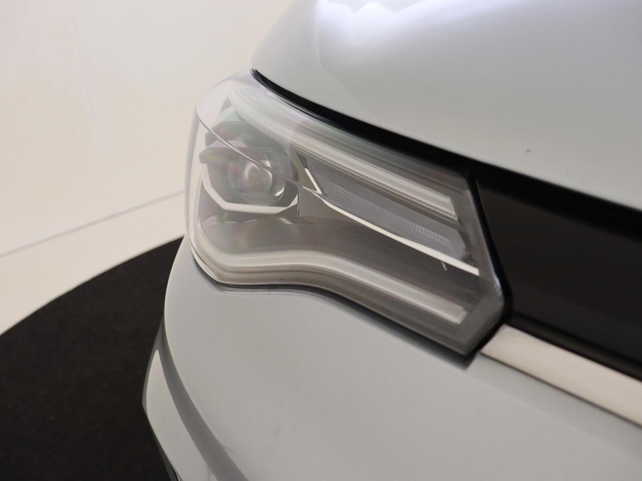 Renault ZOE R135 Intens 52 kWh Koopaccu | Automaat | SOH Waarde 88.5 % | Navigatie | Camera | Parkeersensoren | Climate Control | Cruise Control | Android Auto | Apple Carplay