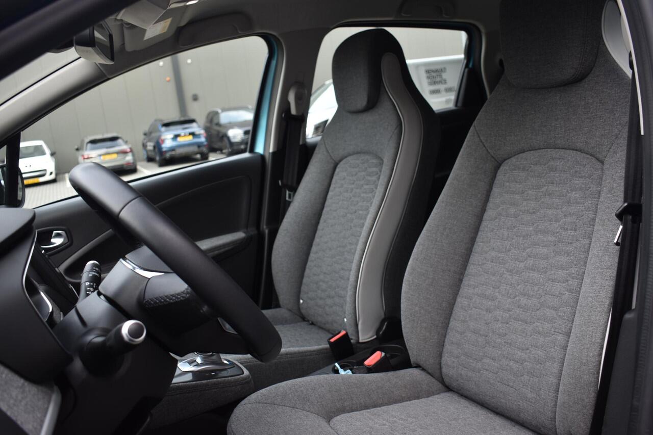 Renault ZOE R135 Zen 52 kWh | INCL. ACCU | CAMERA | APPLECARPLAY/ANDROIDAUTO | CRUISE CONTROL | CLIMATE CONTROL | PDC | LMV