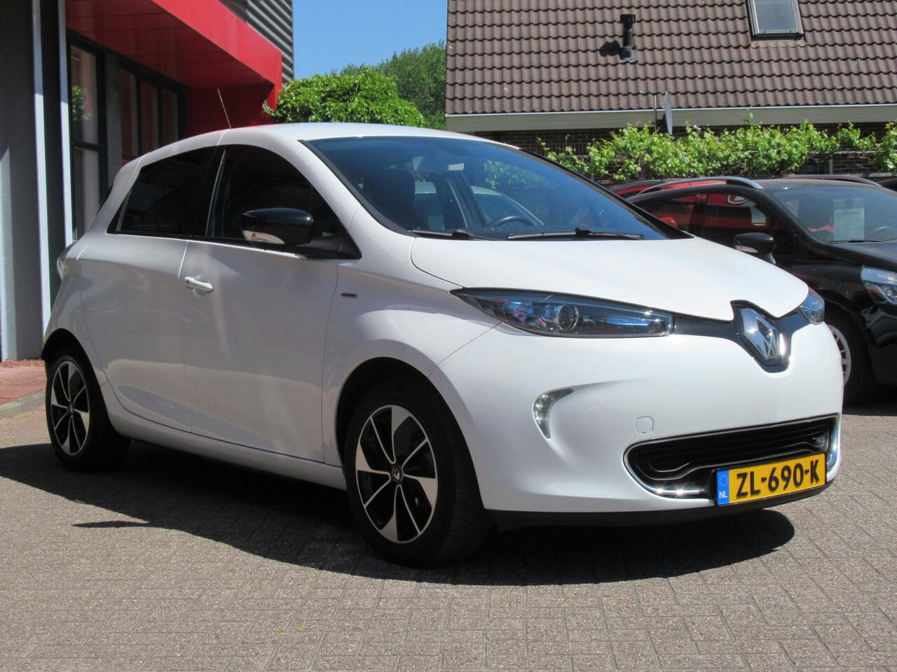 Renault ZOE R110 Iconic 41 kWh (ex Accu) | Clima-Airco | Navigatie | Parkeersensoren | Incl. Garantie | Achteruitrijcamera |