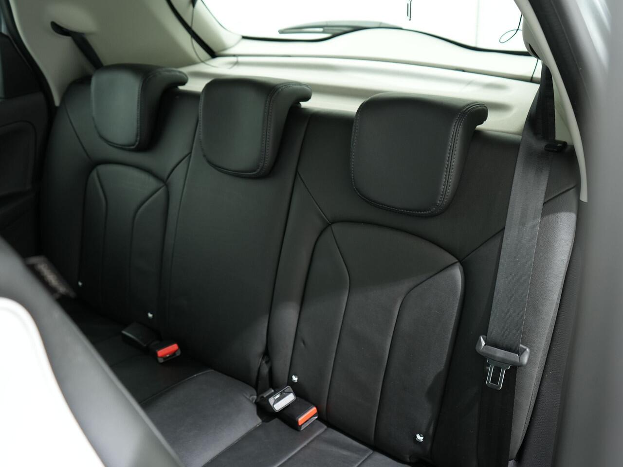 Renault ZOE R135 EDITION ONE 52 KWH ACCUKOOP CCS | Winterpakket | Camera | Privacy Glass