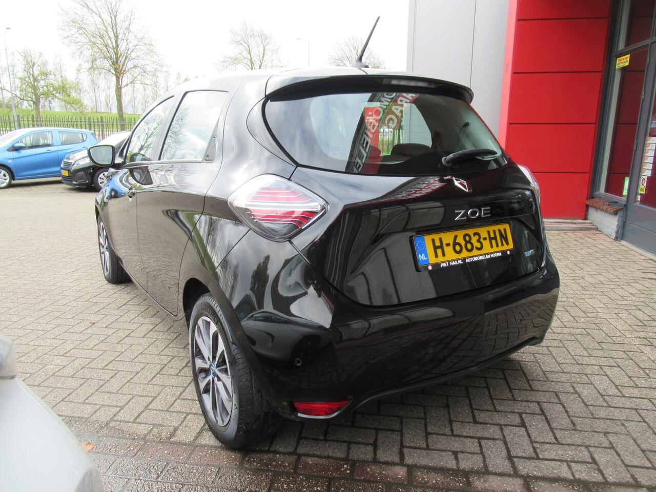 Renault ZOE R135 Zen 52 kWh (inclusief koopaccu ! ] | Airco | Apple Carplay | Parkeersensoren | Incl. BOVAG Garantie | LED Dagrijverlichting | Keyless Entry |