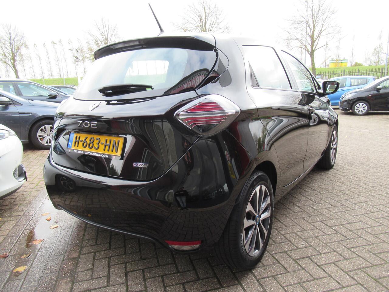 Renault ZOE R135 Zen 52 kWh (inclusief koopaccu ! ] | Airco | Apple Carplay | Parkeersensoren | Incl. BOVAG Garantie | LED Dagrijverlichting | Keyless Entry |
