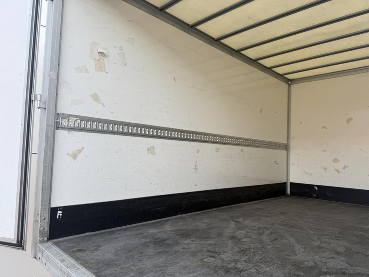 Renault eMaster ZE 100% Elektrisch 57kWh 193km WLTP LED Airco Cruise Control Bakwagen Meubelbak Koffer Laadkabel