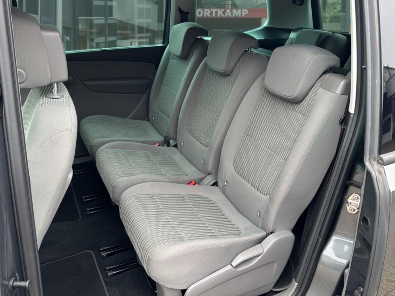 Seat ALHAMBRA 2.0 TDI DSG STYLE 7P TREKHAAK/CAMERA/NAVI/CARPLAY/CRUISE/STOELVERW