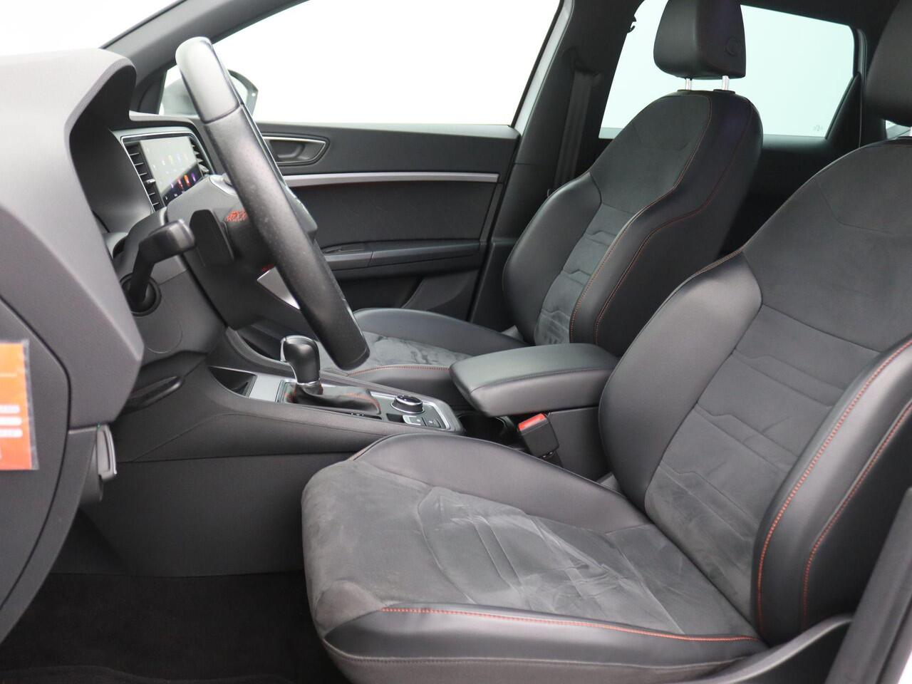 Seat ATECA 1.5 TSI FR Business Intense 150PK DSG Achteruitrijcamera, Keyless, Stoel-Stuurverwarming, 18" LM Velgen, Adaptieve Cruise Control