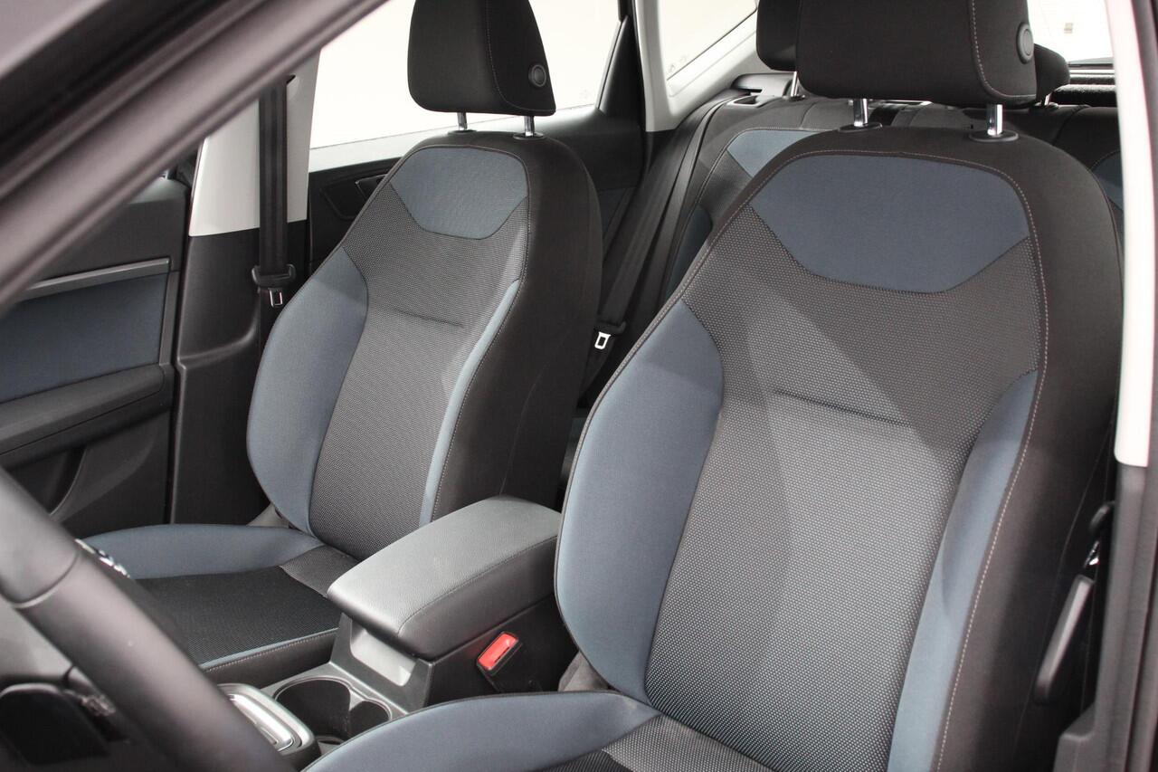Seat ATECA 1.5 TSI 150 pk DSG Style | Navigatie | Apple Carplay/Android Auto | Climate Control | Parkeer sensoren | Inductief laden smartphone | Cruise Control