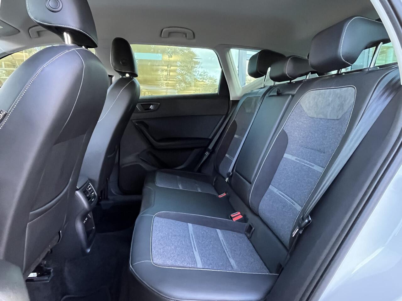 Seat ATECA 1.5 TSI Xperience Business Intense / Full Led / 18 Inch / Elect Achterklep / Adaptive Cruise Control / Keyless Entry/Go / Stoelverwarming