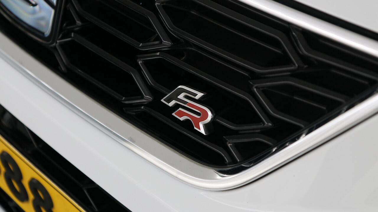 Seat ATECA 1.5 TSI 150pk FR Business Intense DSG / Navigatie / 360 Camera / Panoramadak