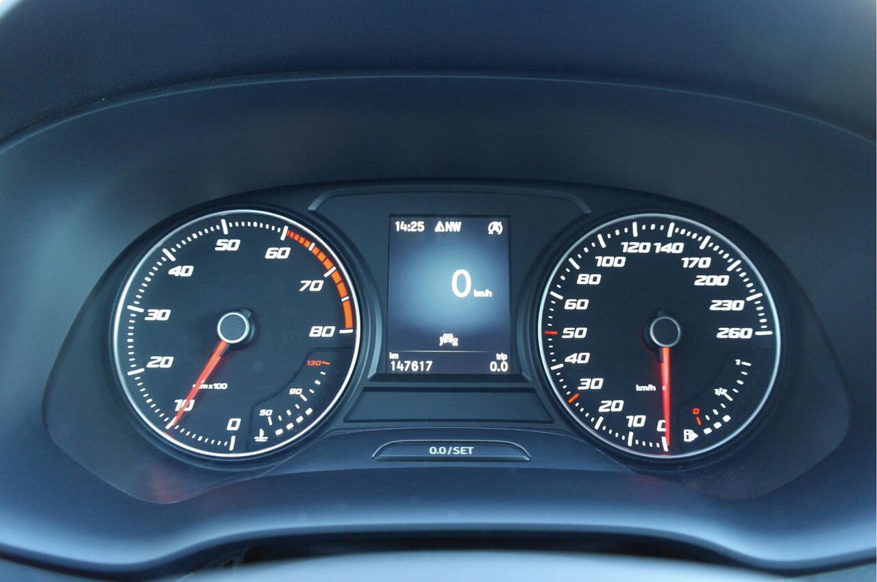 Seat ATECA 1.5 TSI Style Business Intense | NL-Auto | Cruise | Trekhaak | Camera | Carplay | Leder