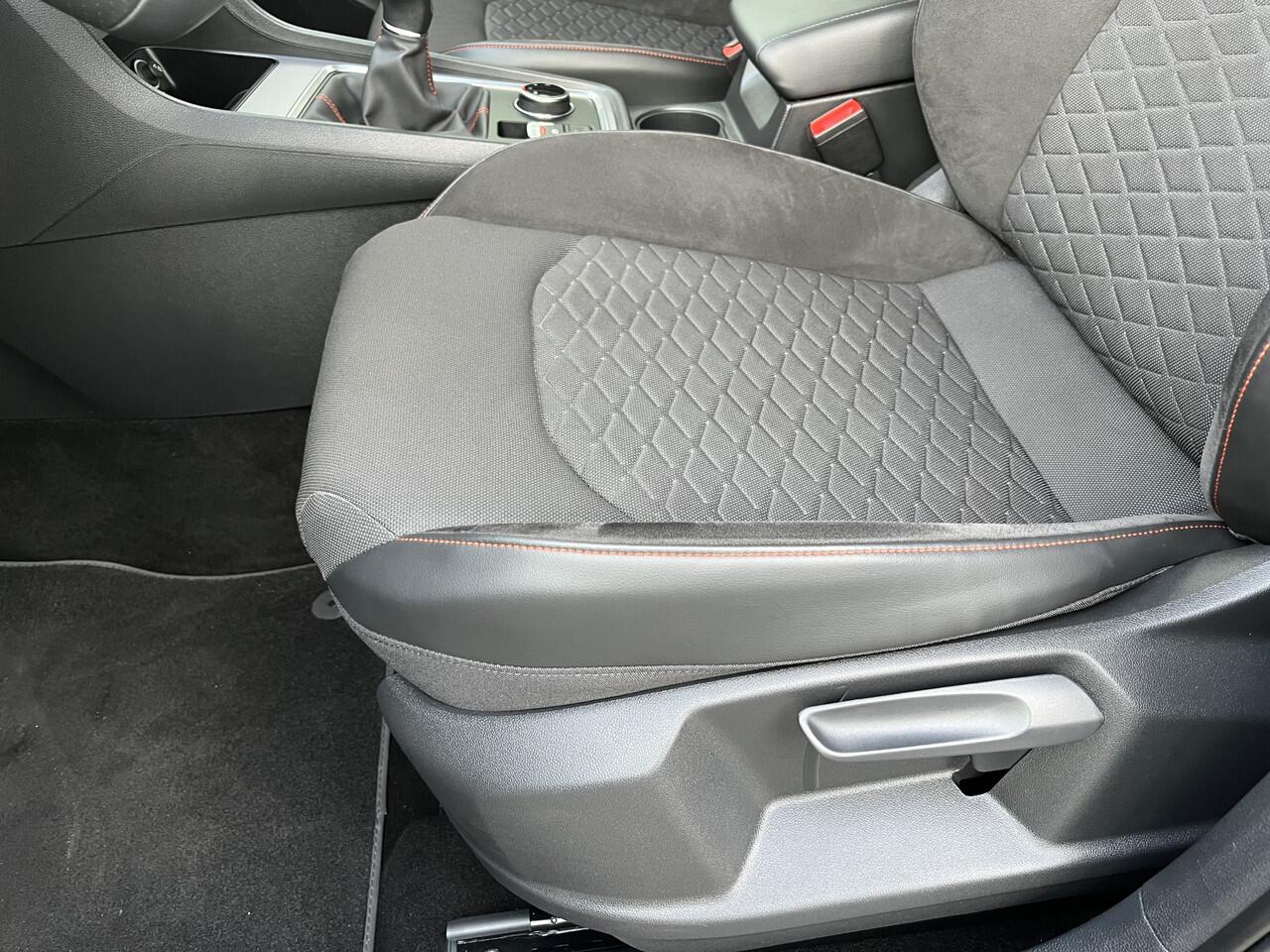 Seat ATECA 1.5 TSI FR Business Intense CAMERA/ PARK. SENSOREN/ CRUISE/ ELEK. ACHTERKLEP/ LED/ STOEL-STUURVERWARM./ VIRTUAL COCKPIT/ FULL LINK/ NAVI/ CLIMA/ DAB