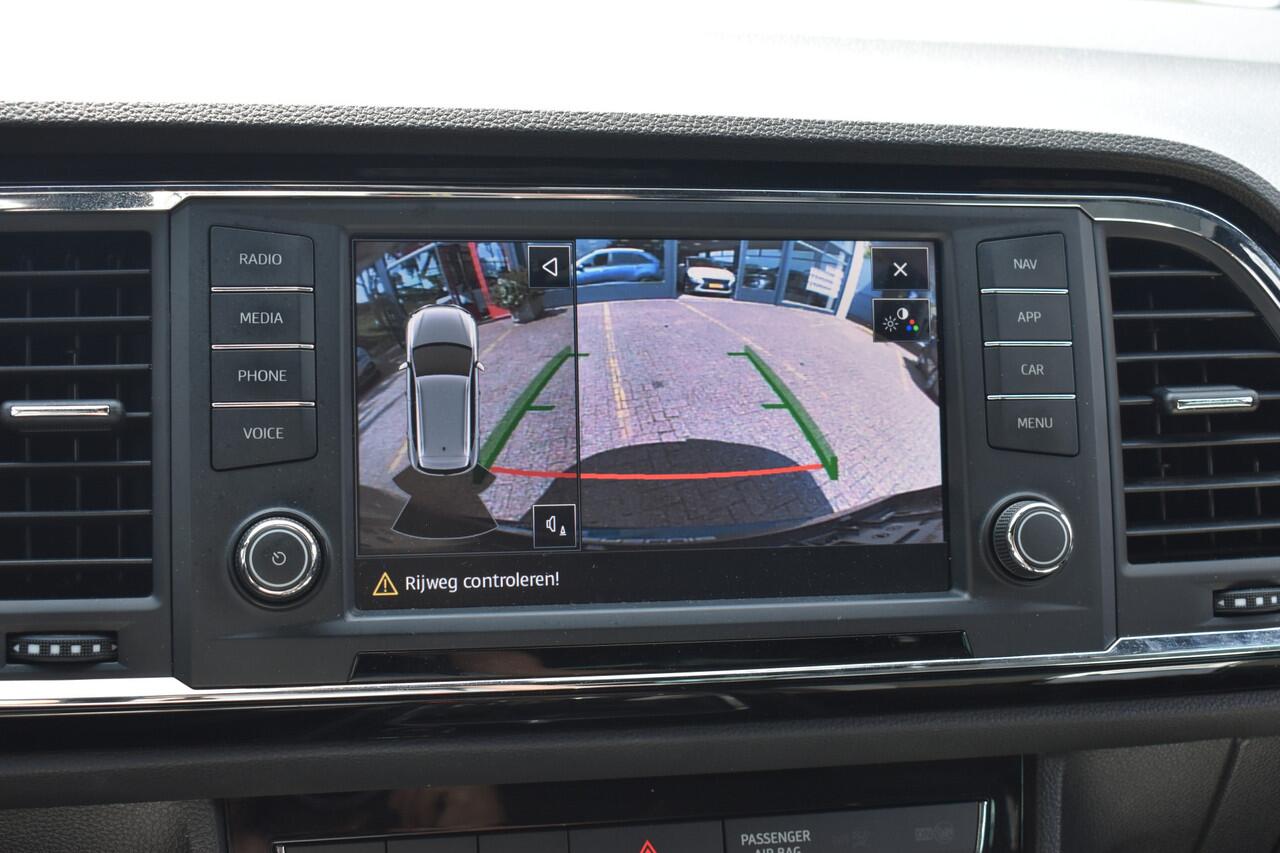 Seat ATECA 1.5 TSI Xcellence Business Intense Navigatie | Stoelverwarming | Half-Leder | Camera 12 mnd BOVAG garantie Whatsapp 06-53188999