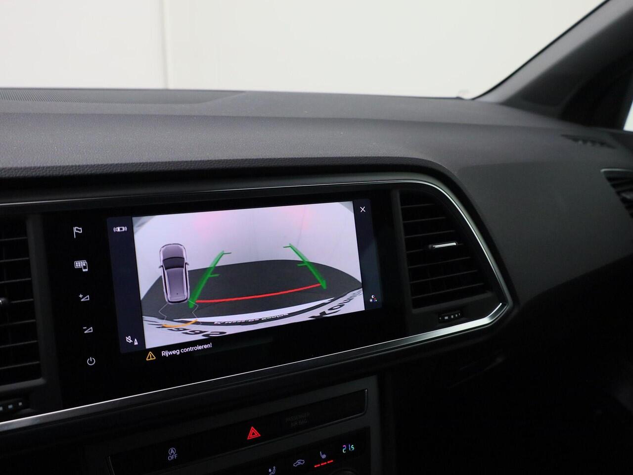 Seat ATECA 1.5TSI/150PK FR Business Intense DSG · BEATS Audio · Apple/Android Car Play · Camera + Parkeersensoren · Keyless