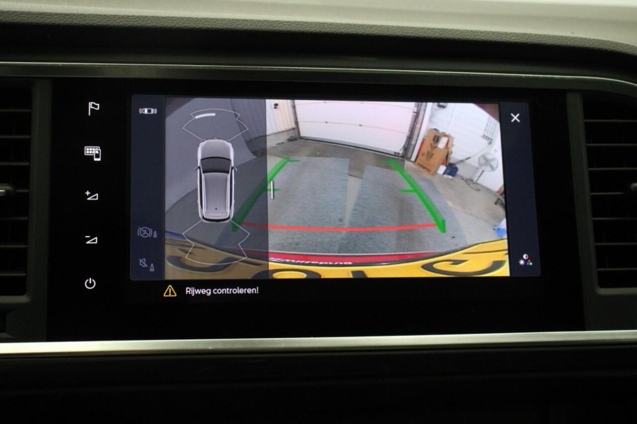 Seat ATECA 1.0 TSI Style Business Intense - Carplay, Panorama, Leer, Navi, Cruise, Beats, Stoelverw.