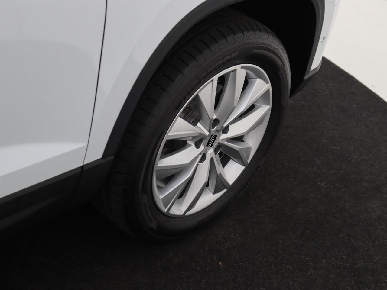 Seat ATECA 1.5 TSI Style Business Intense | Climate control | Trekhaak | Achteruitrijcamera | Navigatie |