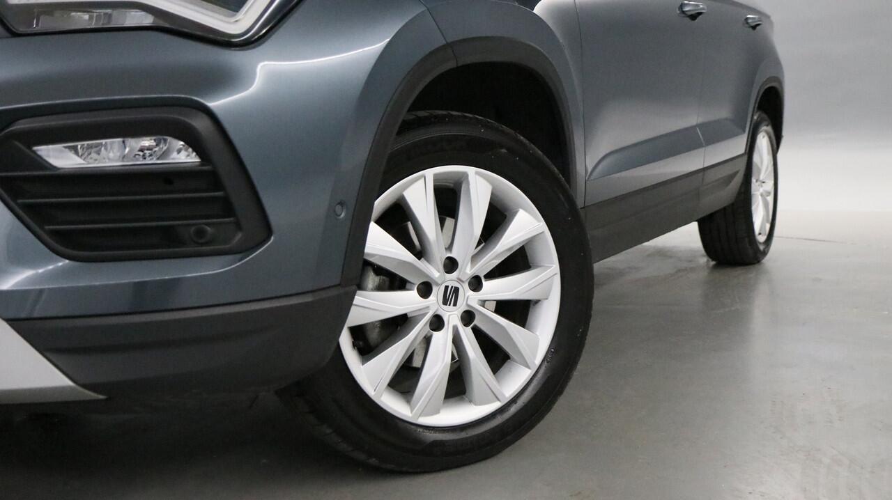 Seat ATECA 1.0 TSI 110pk Style Business Intense / Navigatie / Camera / Trekhaak