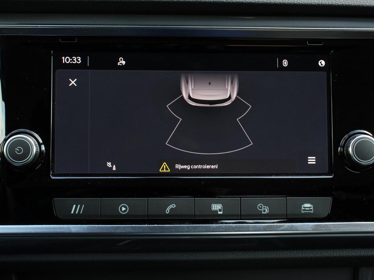 Seat ATECA 1.5 TSI Style Business Intense Climate control Cruise control Keyless start Verwarmde voorstoelen Verwarmde stuur LED Parkeersensoren achter Apple Carplay/ Android Auto