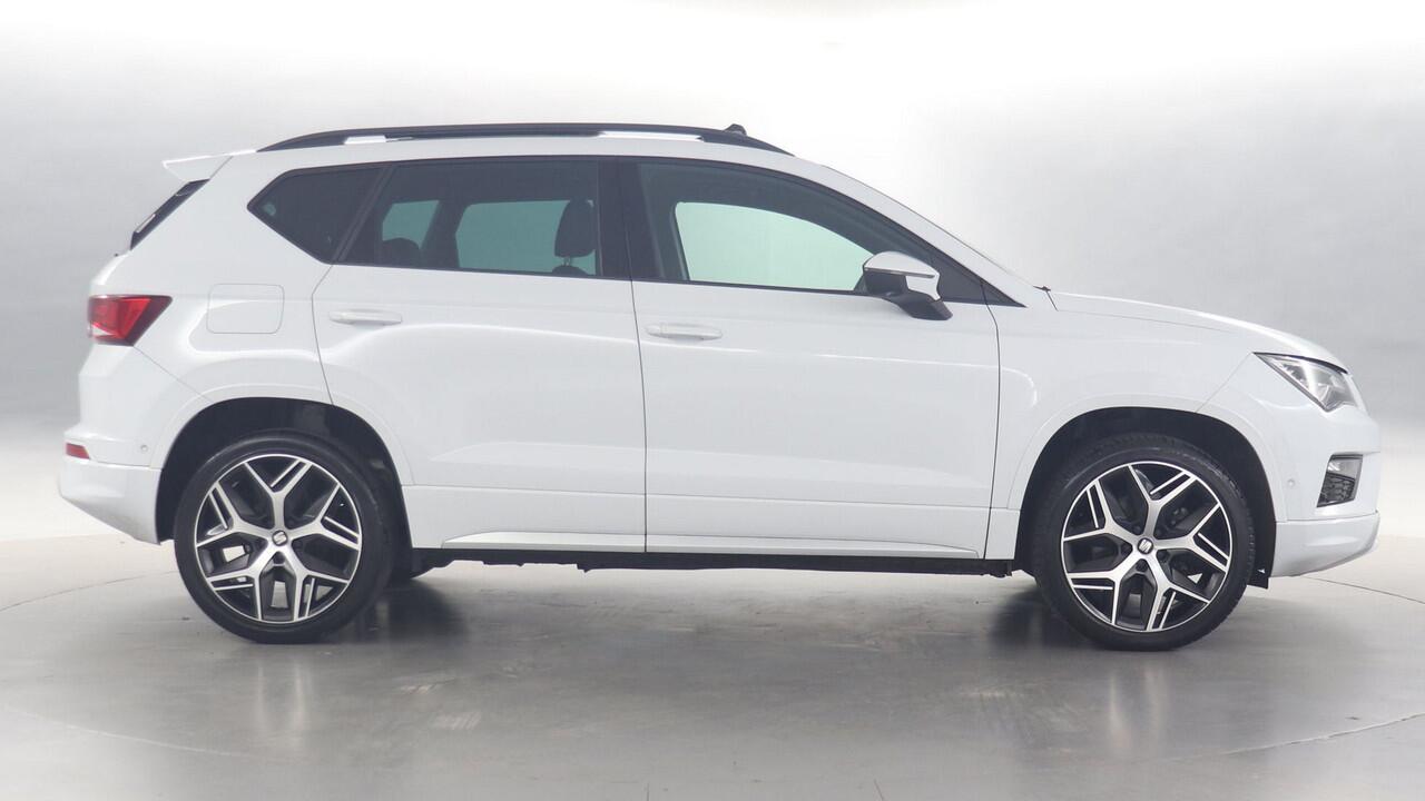 Seat ATECA 1.5 TSI 150pk FR Business Intense DSG / Navigatie / 360 Camera / Panoramadak
