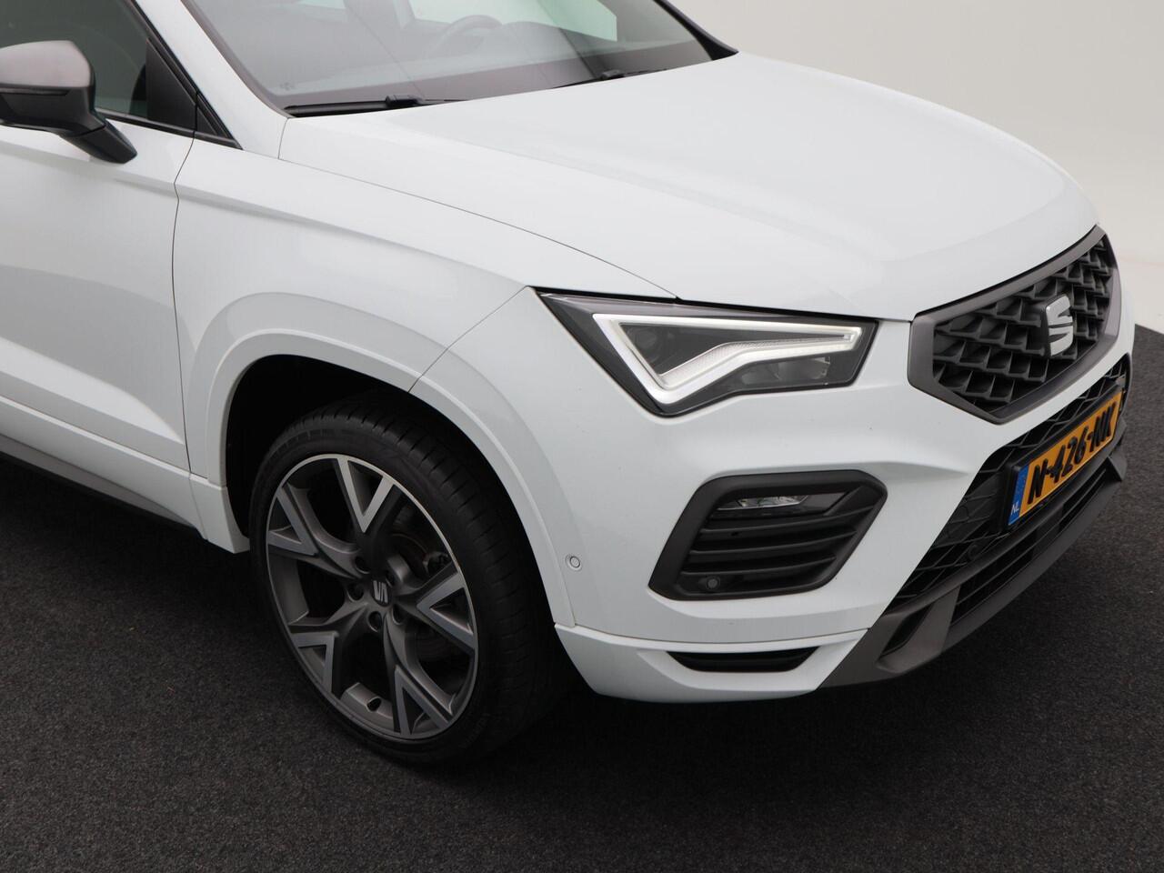 Seat ATECA 1.5 TSi 150 Pk Automaat FR Business Intense | Panoramadak | 19 Inch | Navigatie | Winterpakket | Full LED | Camera | 133.139 Km!!