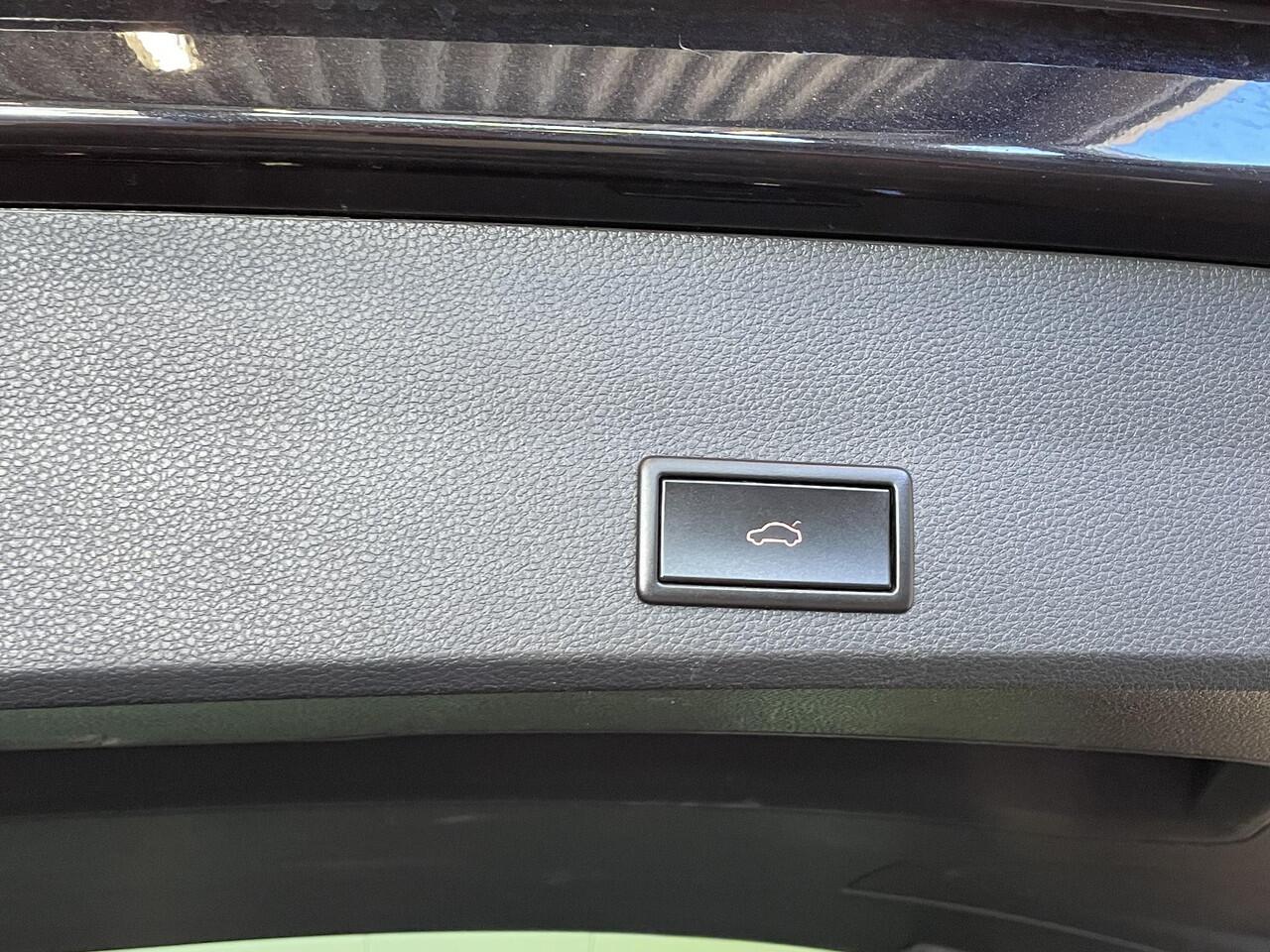 Seat ATECA 1.5 TSI Xcellence Business Intense Airco ECC Navi PDC VA+Camera Adaptive Cruise Control Full LED Winter Pack Alcantara Interieur Technology Pack