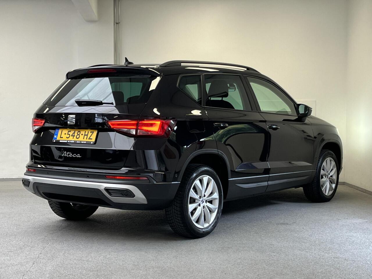 Seat ATECA 1.5 TSI Style Business Intense | CAMERA | STOEL + STUUR VERWARMING | CARPLAY |