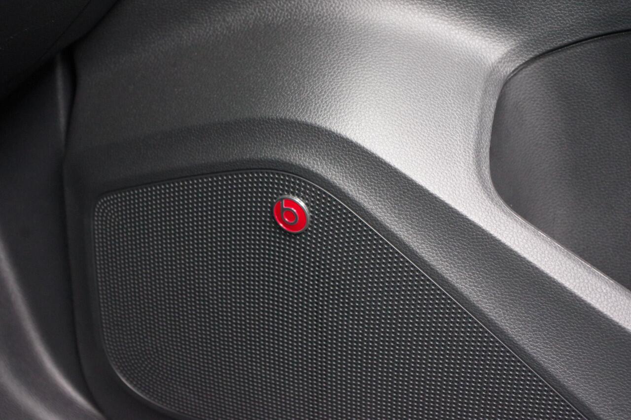 Seat ATECA 1.5 TSI 150 PK FR Business Intense, Panoramadak, BEATS Audio, Digitale Cockpit, 360 Camera, Carplay