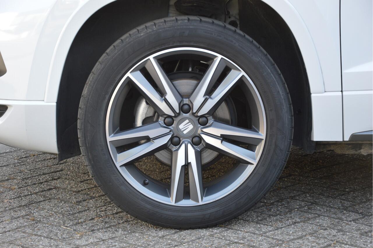 Seat ATECA 1.5 TSI FR AUTOMAAT | LED | CRUISE | VIRTUAL | KEYLESS | CLIMA | DAB | NAVI | ENZ