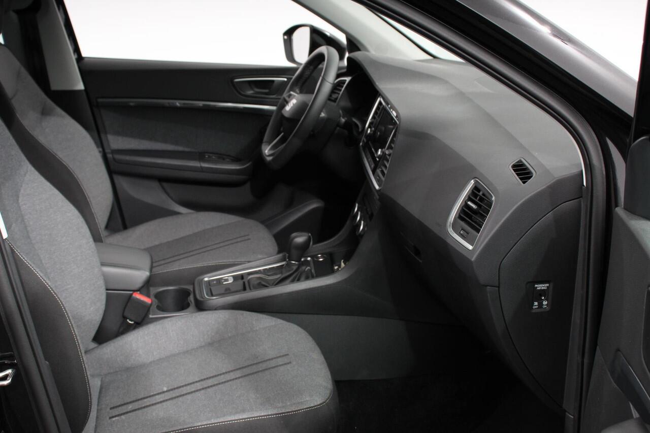 Seat ATECA 1.5 TSI DSG Style Nieuw type Demo! | Climate Control | Parkeer sensoren | Cruise control | DAB | Led | Lichtmetalen Velgen