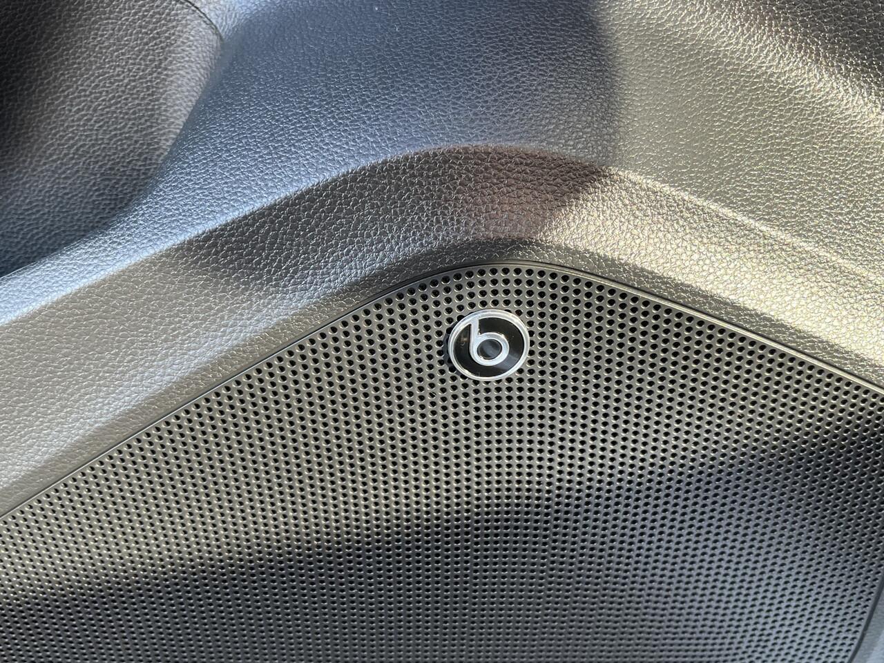 Seat ATECA 1.5 TSI FR Business Intense / AUTOMAAT/ MEMORY SEAT/ STUUR+STOEL VERWARM / PARK.SENSOR.V+A/ 360 CAMERA/ DODE HOEK/ FULL LINK/ ACC/ DIGITAL DASH/ BEATS AUDIO/ RIJ-MODI/ NAVI/ DAB/ LED/ CLIMA/ ISOFIX/