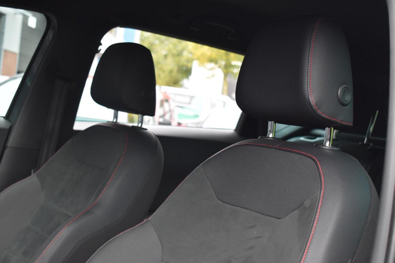 Seat ATECA 1.5 TSI 4DRIVE FR Business Intense Virtual Lane 360C Trekhaak ACC BBD