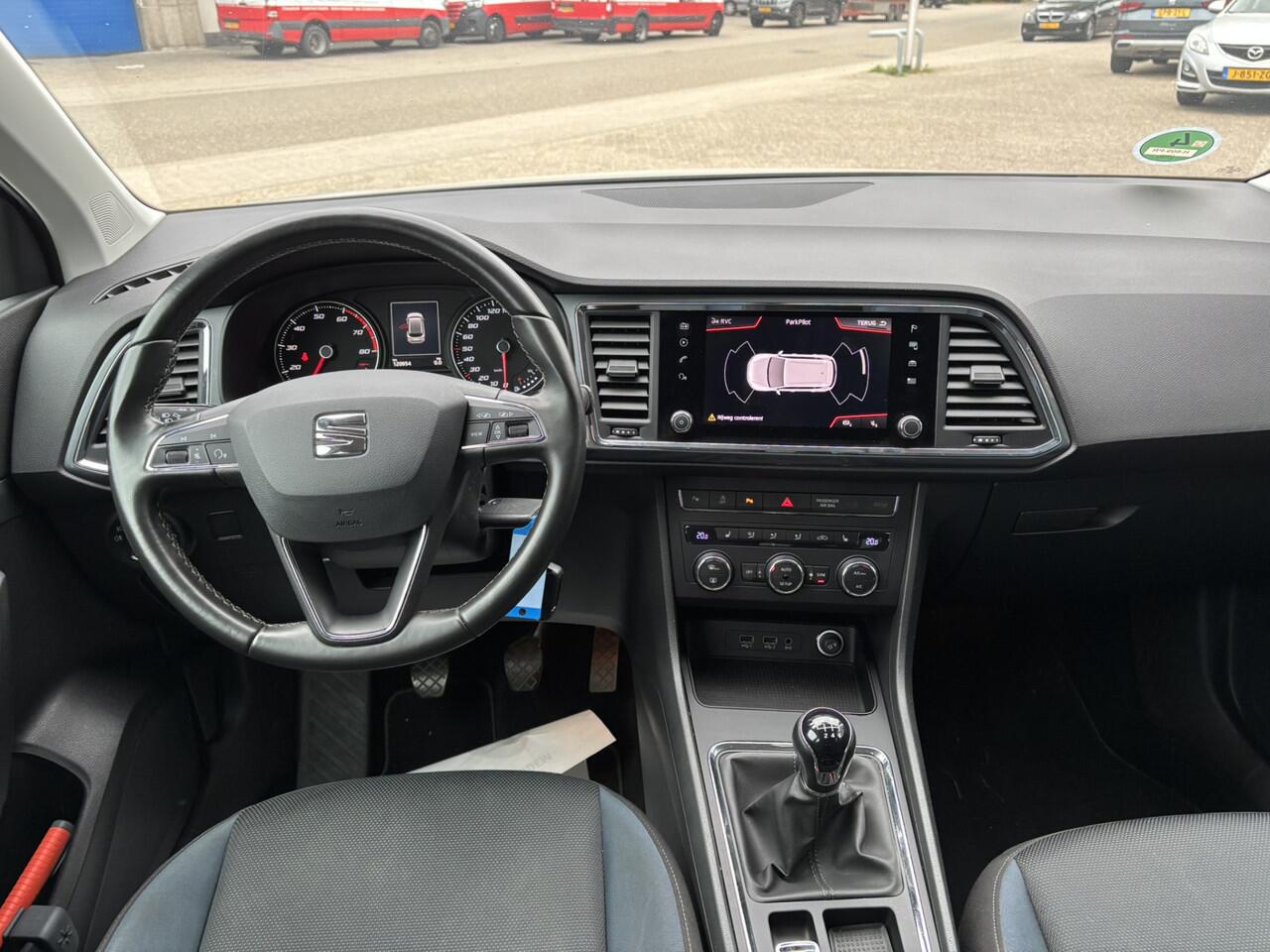 Seat ATECA 1.0 EcoTSI Style Business Intense / Stoelverwarming / Cruise Control / Applecarplay/AndroidAuto / Trekhaak /