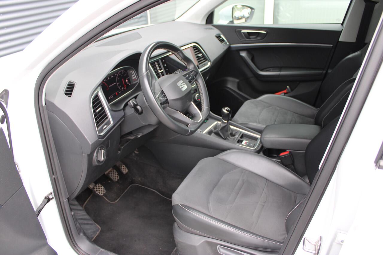 Seat ATECA 1.5 TSI Style Business Intense Full-Led Camera Navigatie Leer/Alcantara Virtual-Cockpit