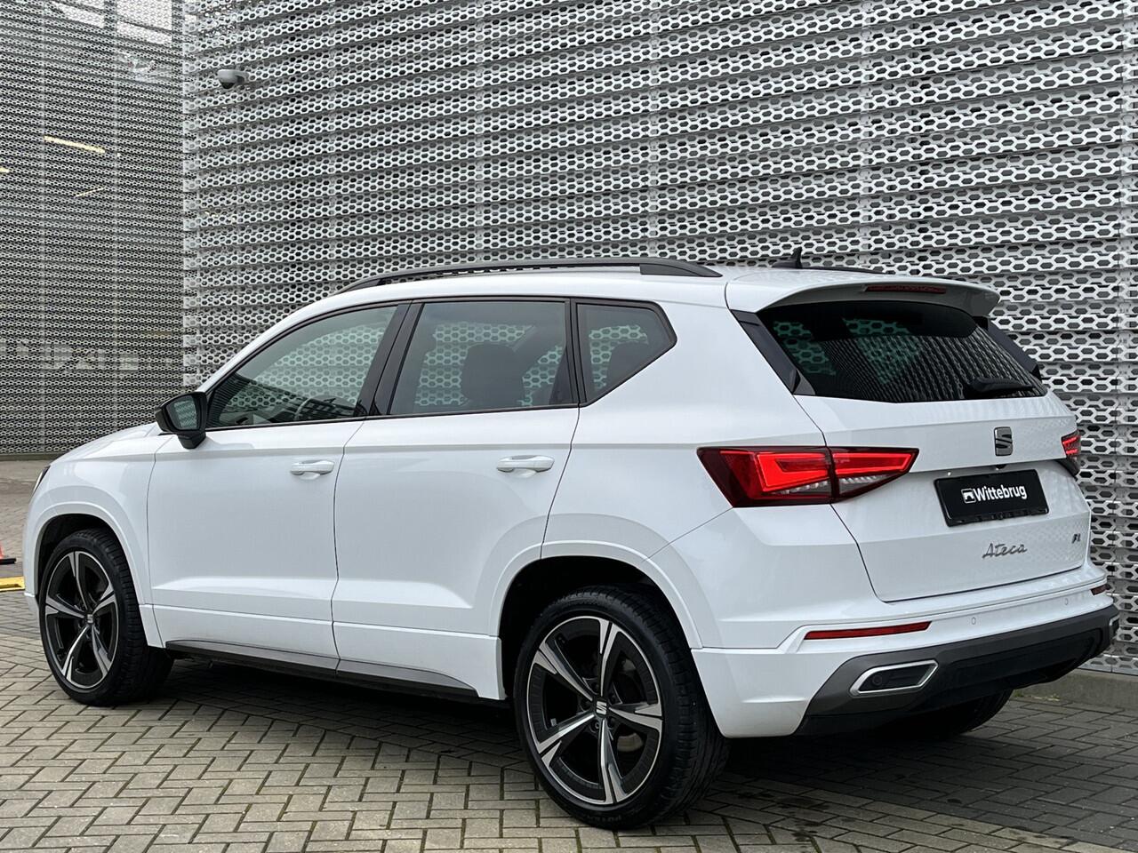 Seat ATECA 1.5 TSI 150PK DSG FR / Digitale Cockpit / Half leer/alcantara / 360 Camera / Draadloos Full Link / Lane assist / LMV 19" / Elektrische Achterklep