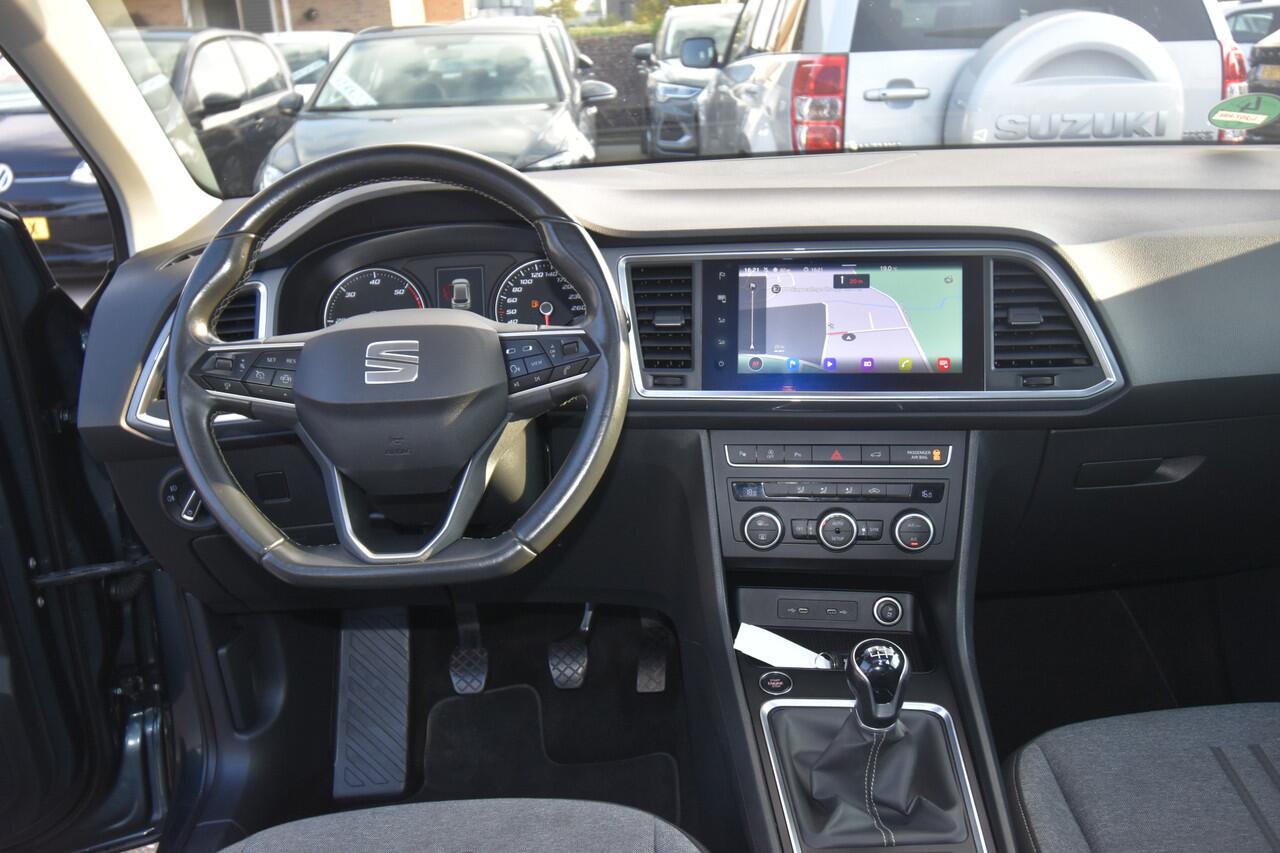 Seat ATECA 2.0 TDI Style Business Intense , TREKHAAK , PANORAMADAK , A UITRIJ CAM , LED VERL , PDC V+A ,