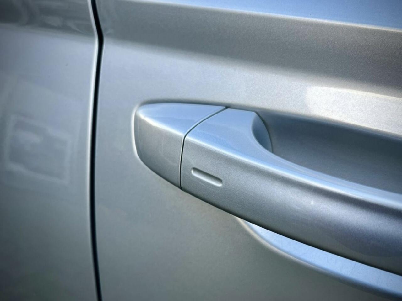 Seat ATECA 1.5 TSI 150PK Style Business Intense Panodak FR velgen Camera Ke