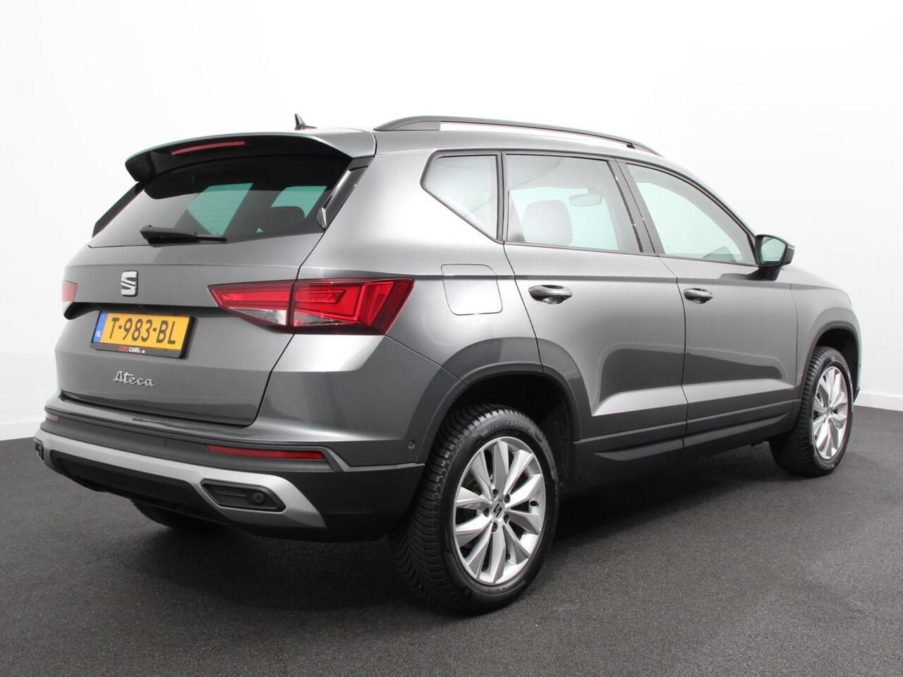 Seat ATECA 1.5 TSI Style Business Intense DSG Navigatie Apple Carplay/Android Auto Camera Parkeersensoren Cruise Control Full Led koplampen Lichtmetalen velgen Virtual Cockpit Getinte ramen Climate Control