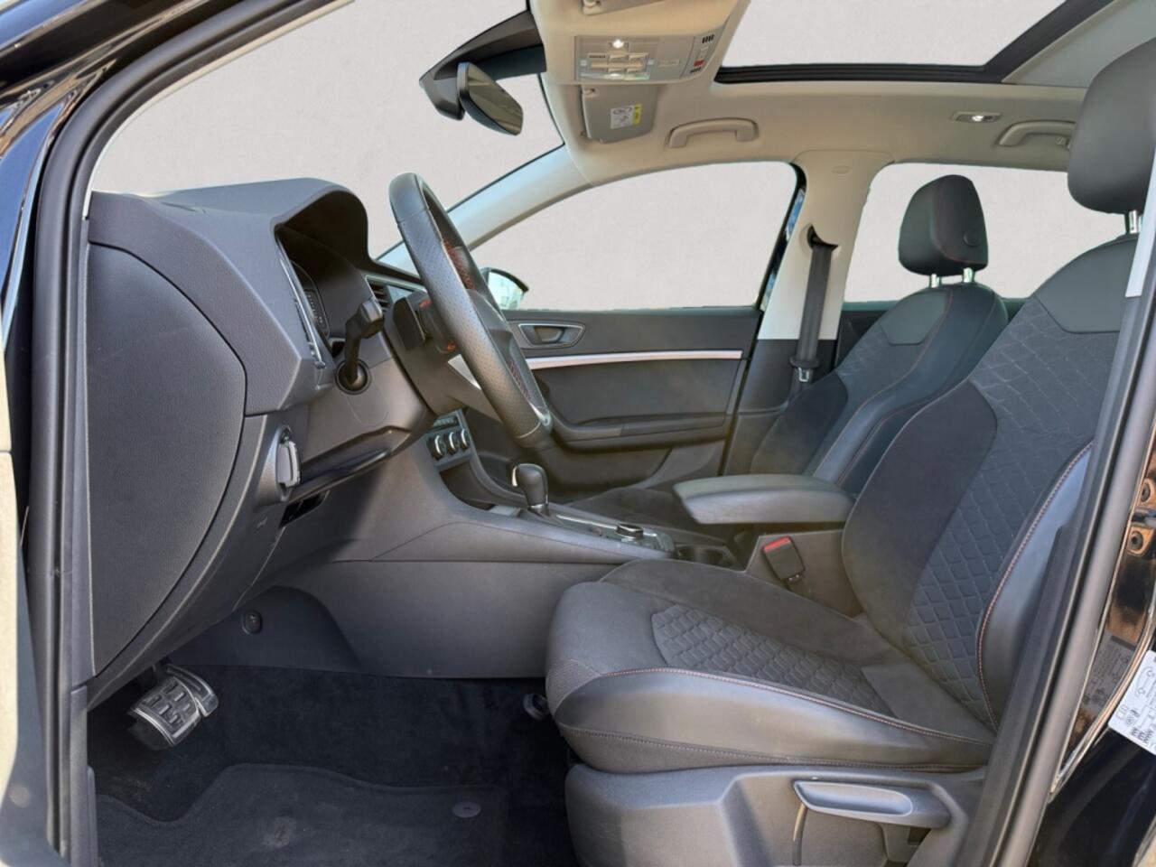 Seat ATECA 1.5 TSI FR Business | Trekhaak | Intense | Panodak | Camera